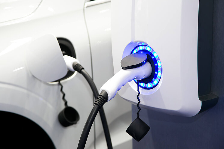 Power supply for electric car charging